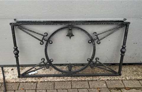 Zäune & Fenstergeländer aus Stadtvillen