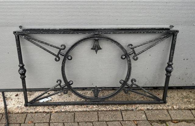 Zäune & Fenstergeländer aus Stadtvillen