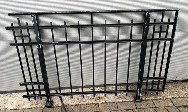 Historischer Zaun aus Stadtvillen-Demontage